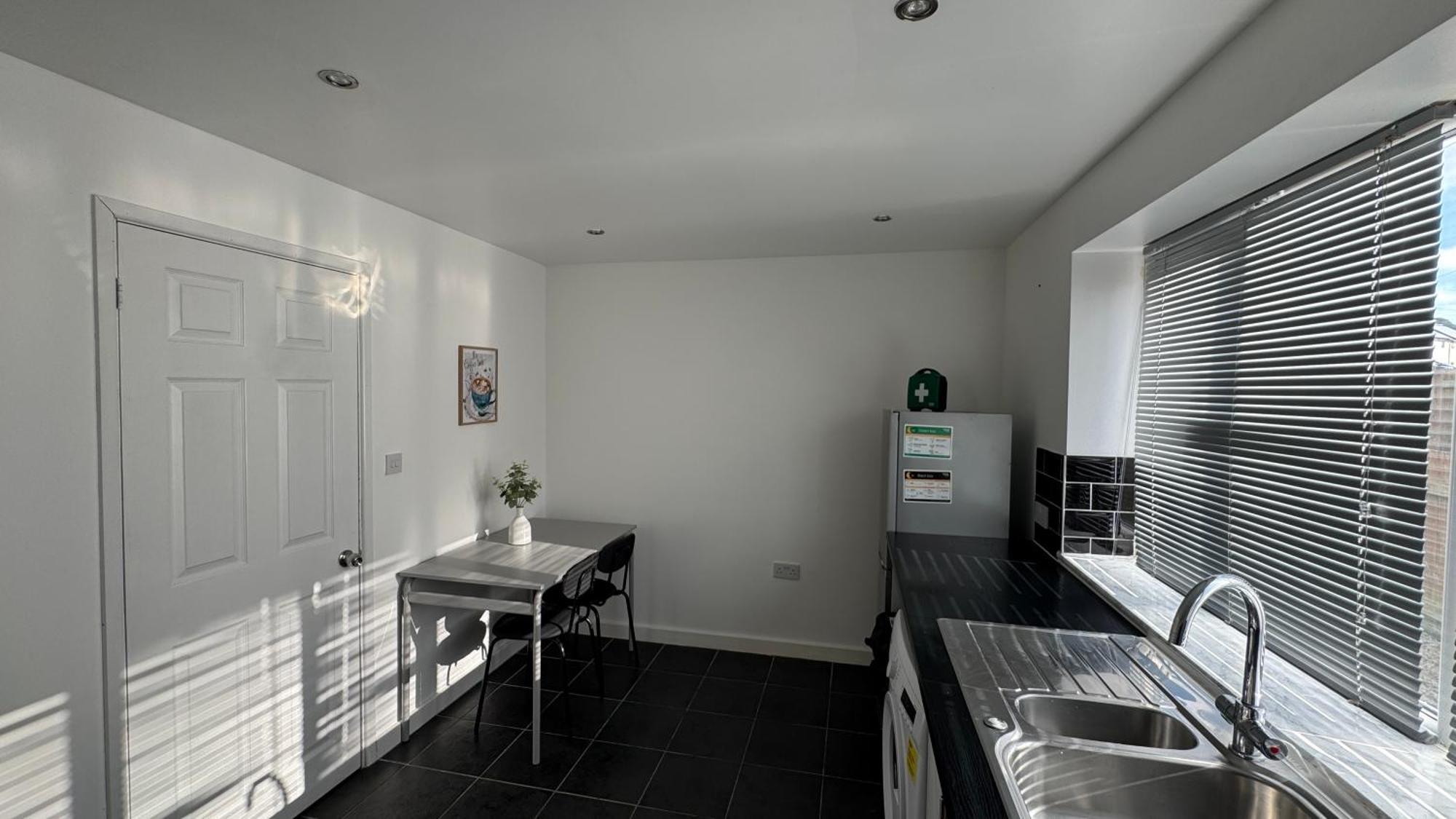 Little Luxe Shared House Hotel Bristol Exterior photo